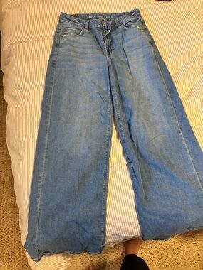 American Eagle super high rise Wide-Leg Women’s Jeans